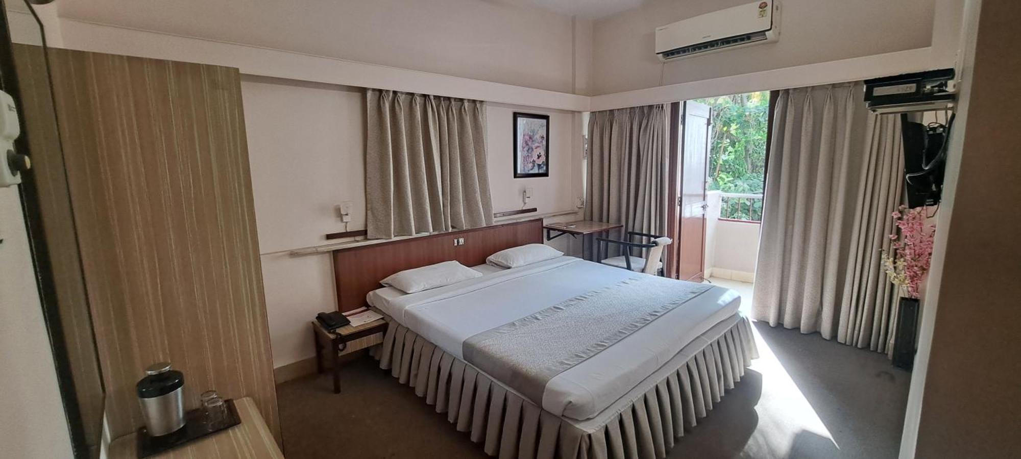 Hotel Swaroop Pune Dış mekan fotoğraf