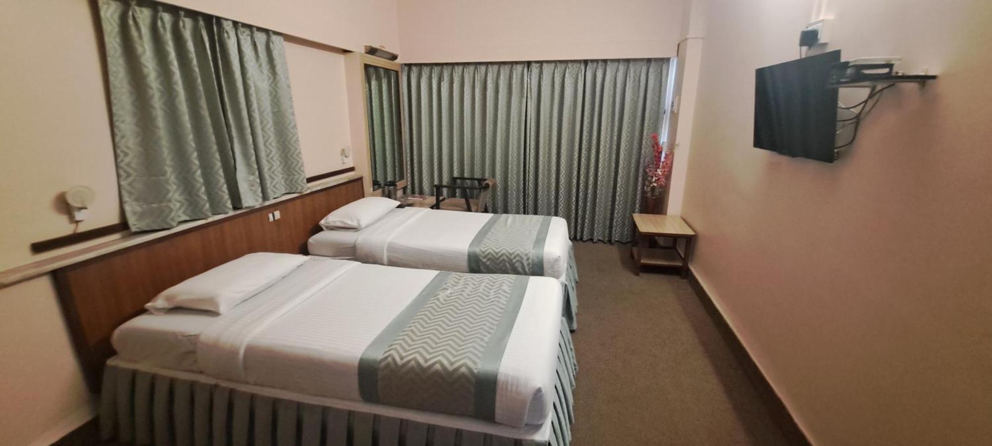 Hotel Swaroop Pune Dış mekan fotoğraf