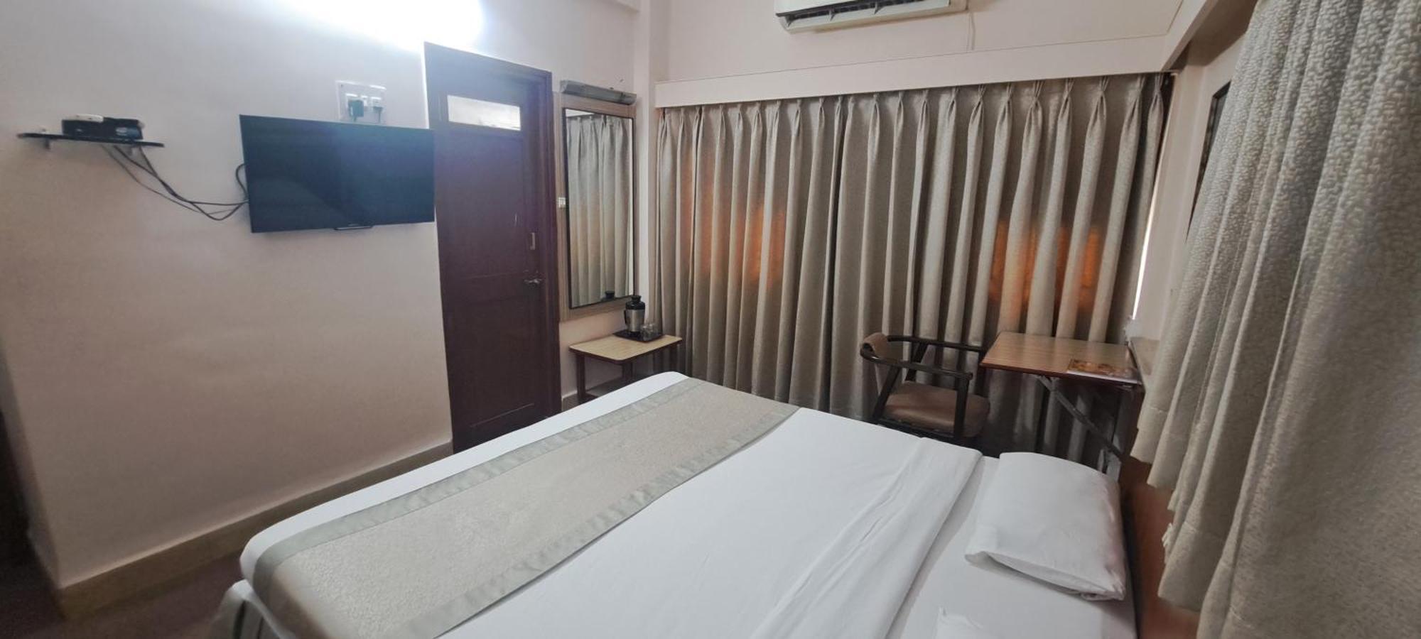 Hotel Swaroop Pune Dış mekan fotoğraf