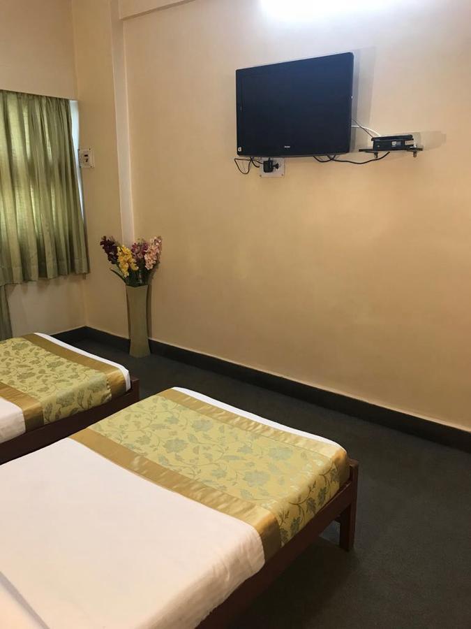 Hotel Swaroop Pune Dış mekan fotoğraf