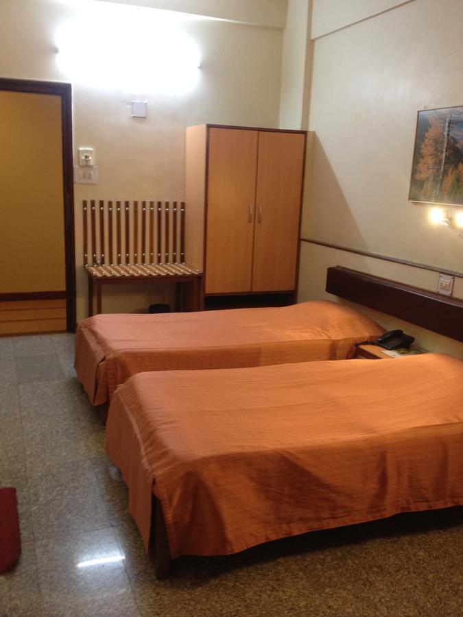 Hotel Swaroop Pune Dış mekan fotoğraf