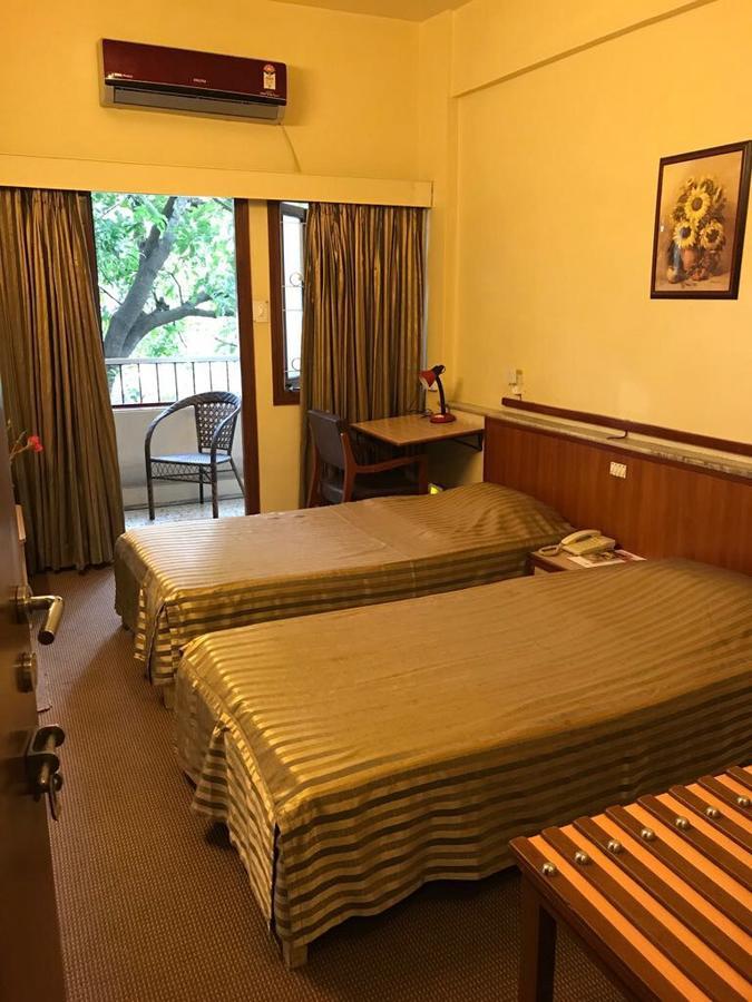 Hotel Swaroop Pune Dış mekan fotoğraf